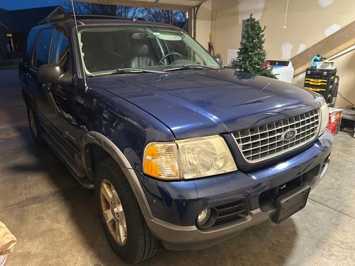 Blue 2005 Ford Explorer XLT