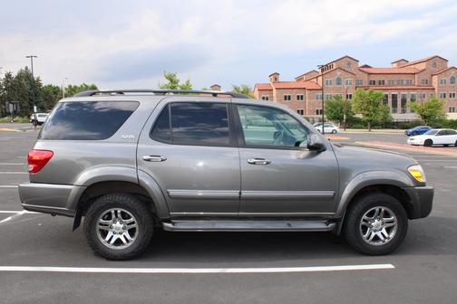 2007 Toyota Sequoia SR5