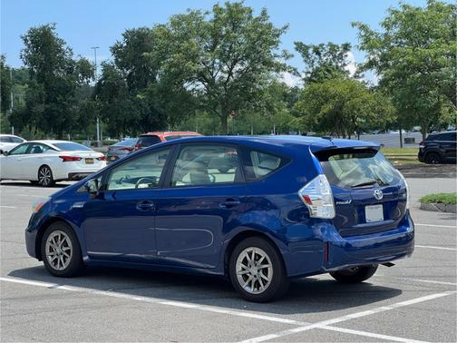 2013 Toyota Prius v Three