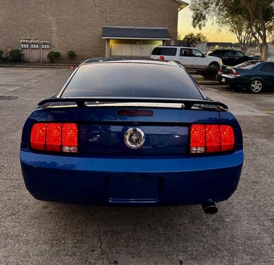 2006 Ford Mustang Base