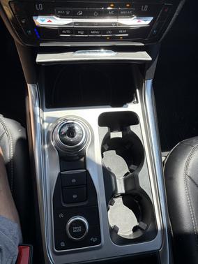 White 2021 Ford Explorer Limited
