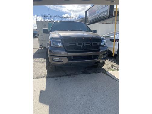 2005 Ford F-250 XLT Crew Cab Super Duty