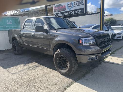 2005 Ford F-250 XLT Crew Cab Super Duty