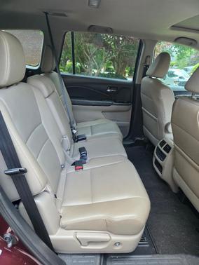 Red 2016 Honda Pilot EX-L