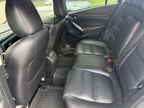 White 2017 Mazda Mazda6 Sport