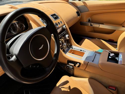 2011 Aston Martin V8 Vantage Base
