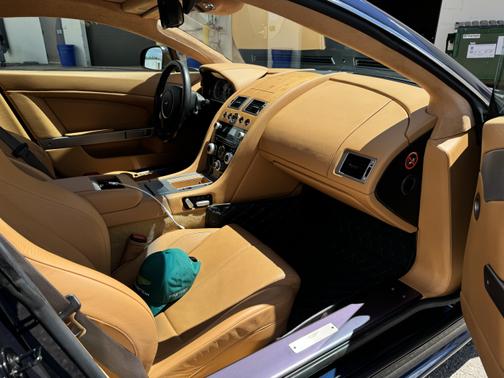 2011 Aston Martin V8 Vantage Base