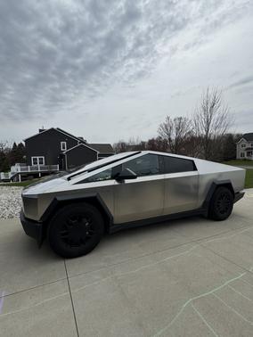 2024 Tesla Cybertruck AWD