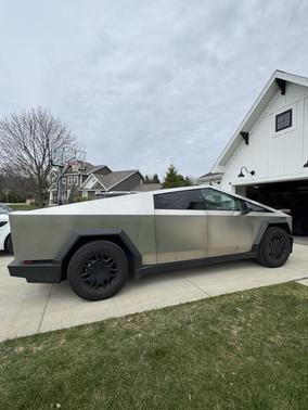 2024 Tesla Cybertruck AWD