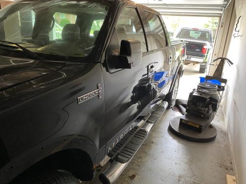 2008 Lincoln Mark LT Base