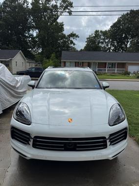 White 2023 Porsche Cayenne Cayenne S