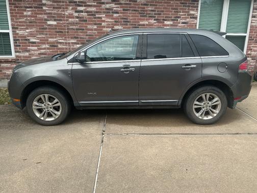 2010 Lincoln MKX Base