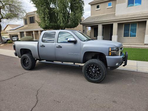 2008 Chevrolet Silverado 1500 LT1 Crew Cab