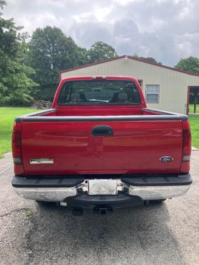 Red 2005 Ford F-350 XLT Crew Cab Super Duty