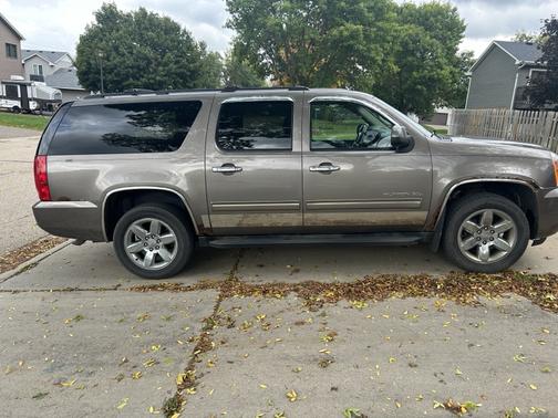 2011 GMC Yukon XL 1500 SLT