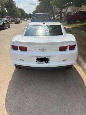 White 2013 Chevrolet Camaro 2LS