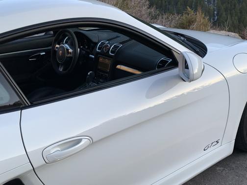 2015 Porsche Cayman GTS