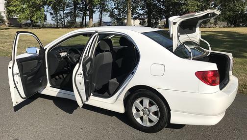2005 Toyota Corolla S