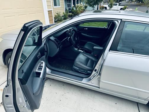 Silver 2006 Honda Accord EX-L