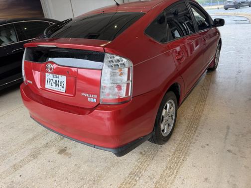 Red 2006 Toyota Prius Base