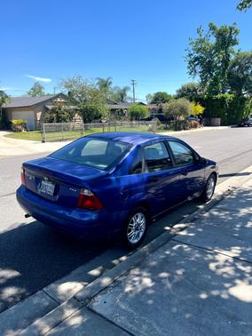 2005 Ford Focus ZX4 SE