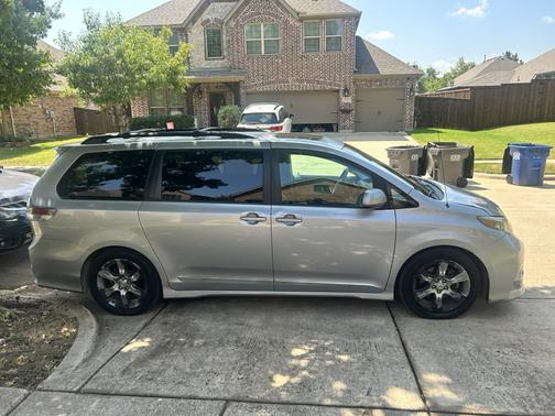 Silver 2012 Toyota Sienna SE
