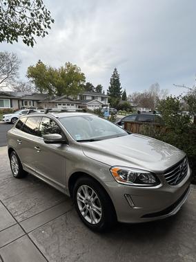 2016 Volvo XC60 T5 Premier
