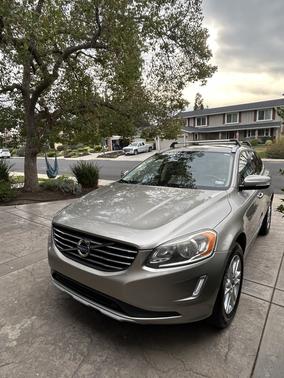 2016 Volvo XC60 T5 Premier