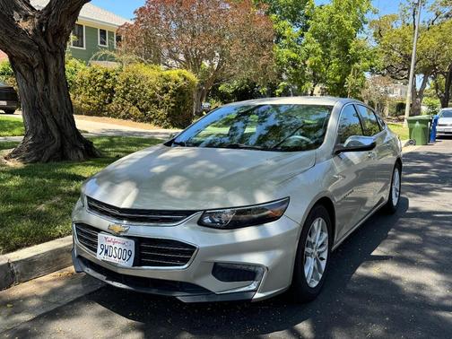 Gold 2016 Chevrolet Malibu 1LT
