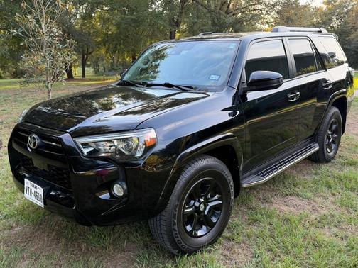 Black 2020 Toyota 4Runner SR5
