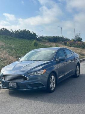 Blue 2018 Ford Fusion Hybrid SE