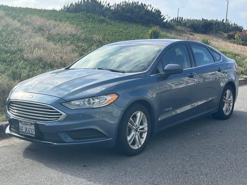 Blue 2018 Ford Fusion Hybrid SE