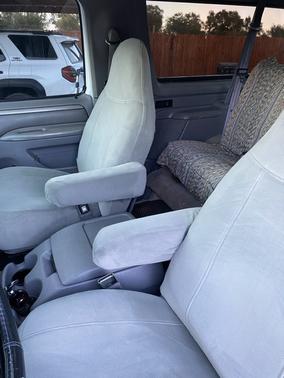 1995 Ford Bronco XLT