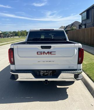 White 2021 GMC Sierra 1500 SLT