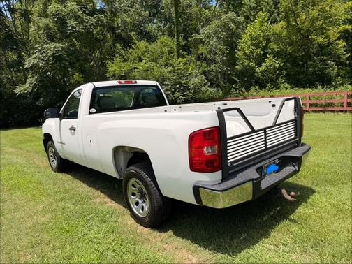 White 2007 Chevrolet Silverado 1500 Work Truck
