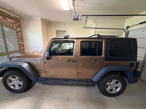 Brown 2015 Jeep Wrangler Unlimited Sport