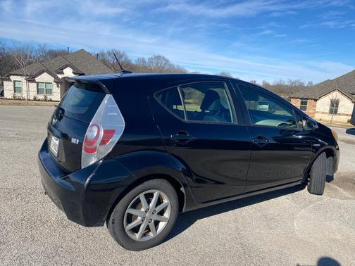 Black 2012 Toyota Prius c Three