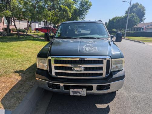 2005 Ford F-250 XLT Crew Cab Super Duty