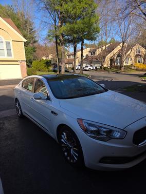 White 2015 Kia K900 Luxury