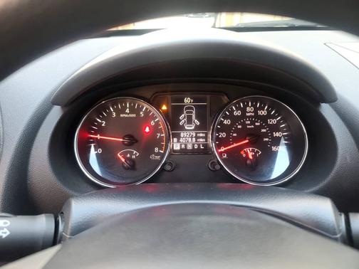 2012 Nissan Rogue S