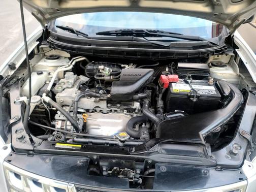 2012 Nissan Rogue S