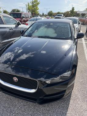 Black 2018 Jaguar XE 25t Premium