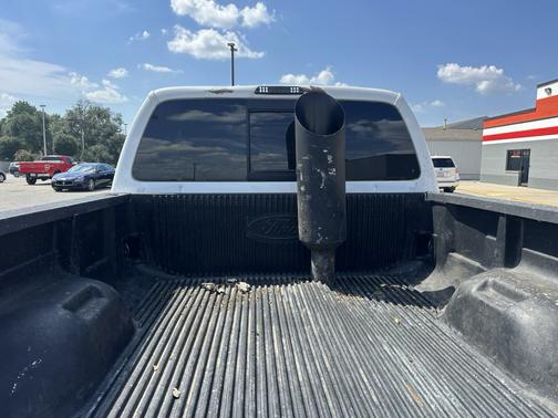 White 2008 Ford F-250 XLT SuperCab Super Duty