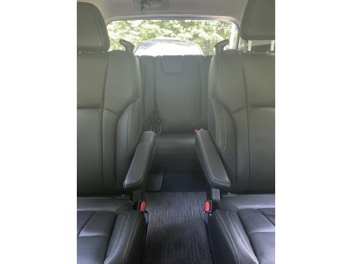Photo 3 of 5 of 2021 Subaru Ascent Limited 7-Passenger