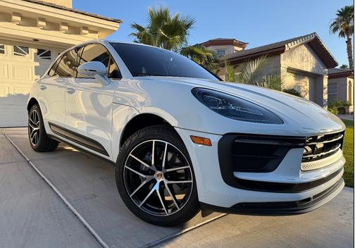White 2022 Porsche Macan Macan