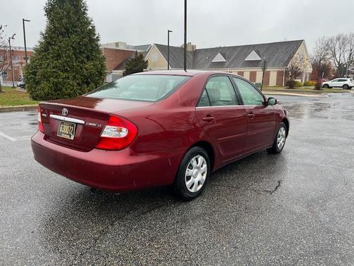 2004 Toyota Camry LE