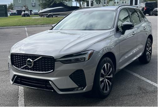 2024 Volvo XC60 B5 Plus Dark Theme