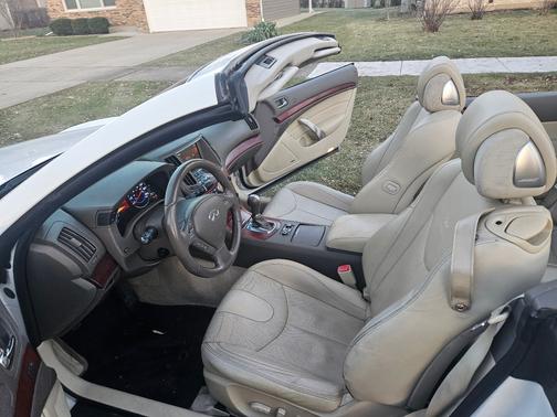 2009 INFINITI G37 Base