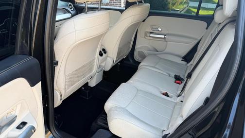 Black 2020 Mercedes-Benz GLB 250 4MATIC