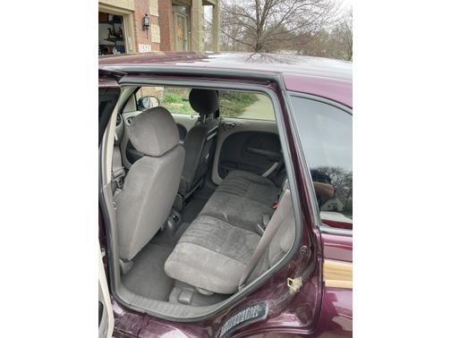 Photo 2 of 7 of 2001 Chrysler PT Cruiser Base